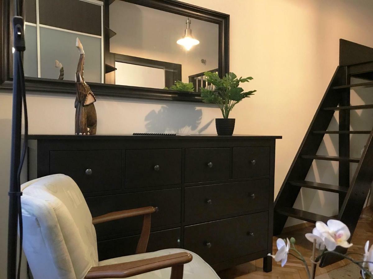 Apartament "Cleopatra 5" Przy Rynku Z Parkingiem, Faktury Vat Apartment เคียลเซ ภายนอก รูปภาพ