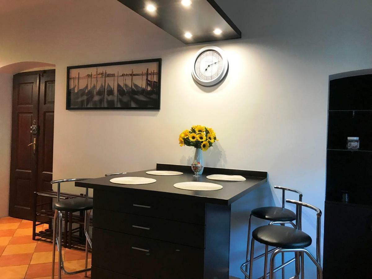 Apartament "Cleopatra 5" Przy Rynku Z Parkingiem, Faktury Vat Apartment เคียลเซ ภายนอก รูปภาพ