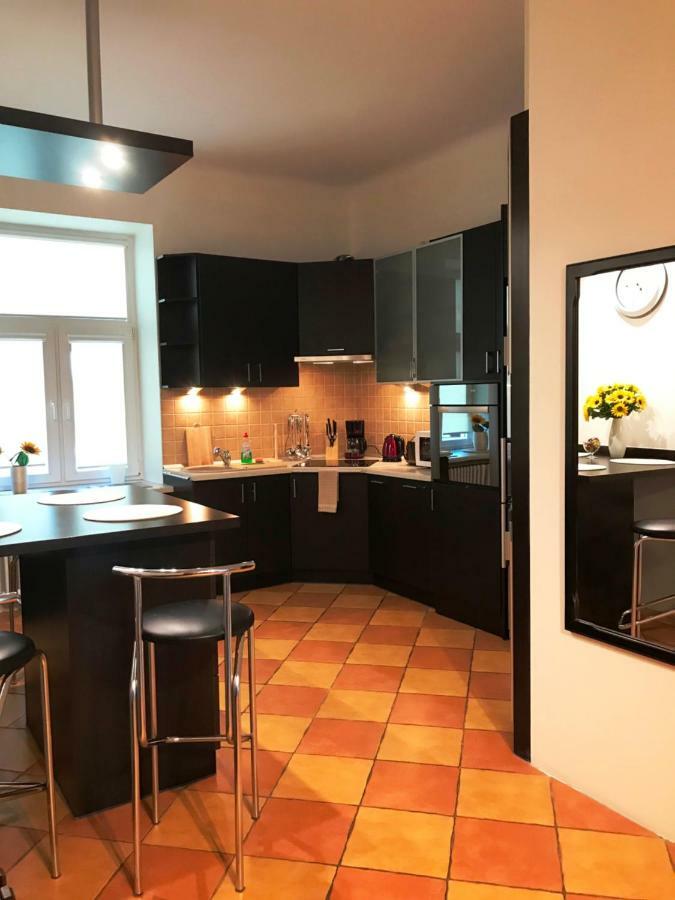 Apartament "Cleopatra 5" Przy Rynku Z Parkingiem, Faktury Vat Apartment เคียลเซ ภายนอก รูปภาพ