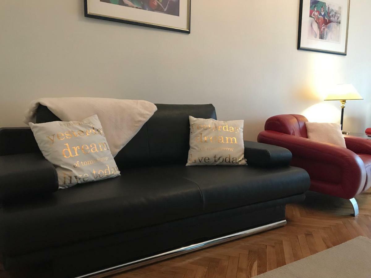 Apartament "Cleopatra 5" Przy Rynku Z Parkingiem, Faktury Vat Apartment เคียลเซ ภายนอก รูปภาพ